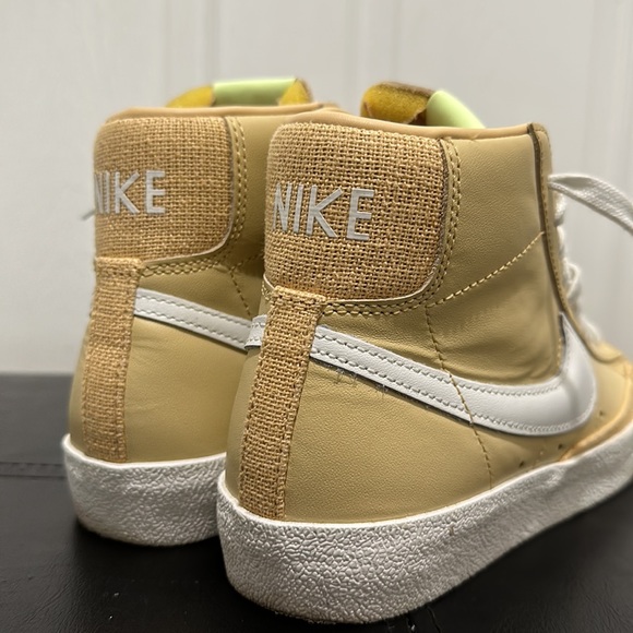 Nike sneakers - Picture 6 of 8